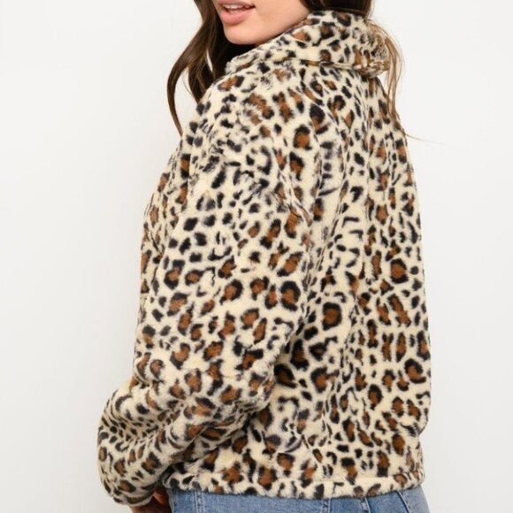 So soft faux fur tan brown Leopard Print Cozy tedd - Picture 3 of 3
